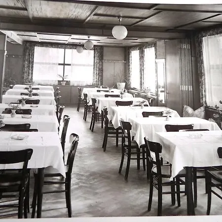 Hirsch Mit Cafe Kloesterle 3*