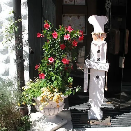 Hotel Hirsch Mit Cafe Kloesterle Enzklösterle