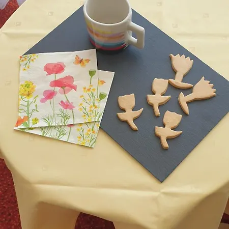 Hirsch Mit Cafe Kloesterle