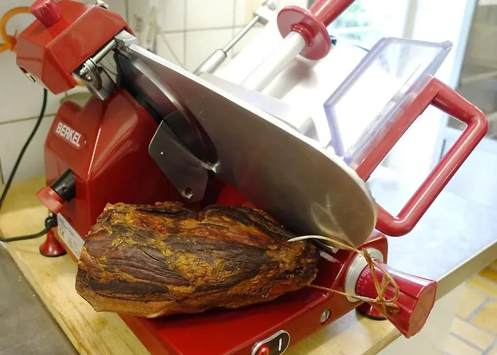 Hirsch Mit Cafe Kloesterle Hotell 3*