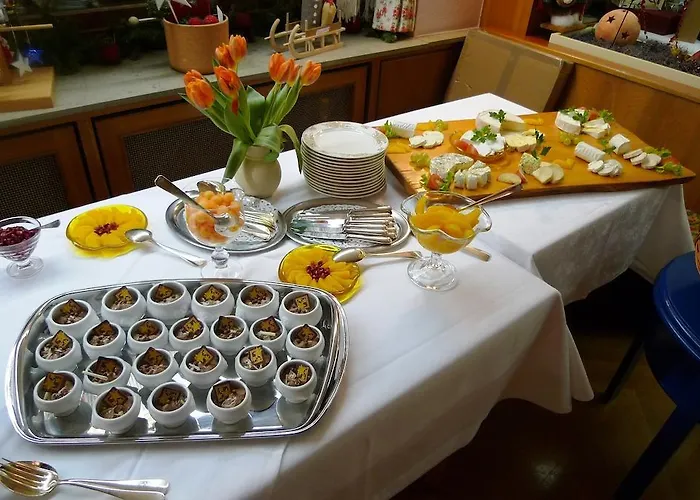 Hirsch Mit Cafe Kloesterle 3*