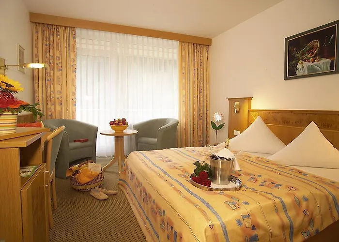 Hotell Hirsch Mit Cafe Kloesterle