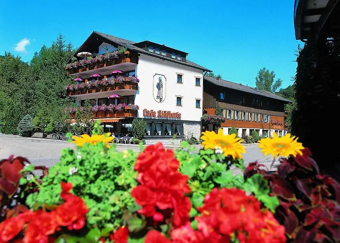 Hirsch Mit Cafe Kloesterle Enzklösterle