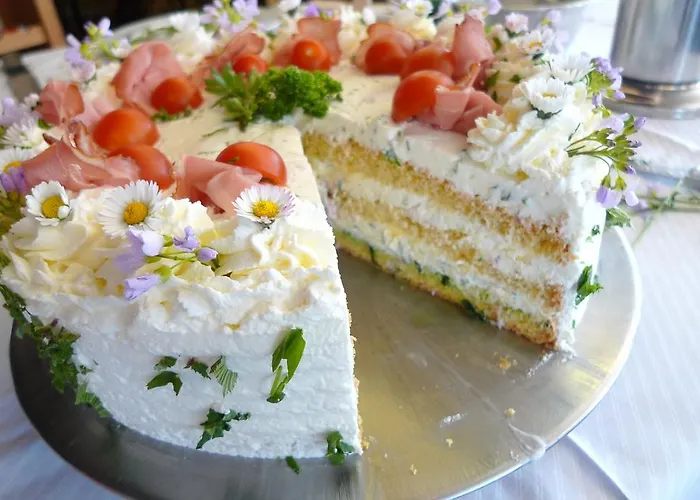 Hotell Hirsch Mit Cafe Kloesterle Enzklösterle