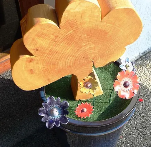 Hotell Hirsch Mit Cafe Kloesterle Enzklösterle