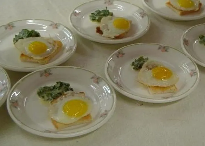 Hirsch Mit Cafe Kloesterle Hotell 3*